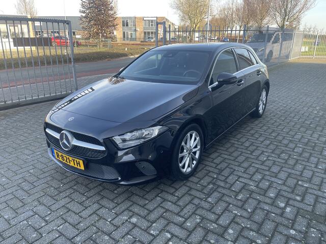 Mercedes-Benz A-KLASSE 200 Premium Plus