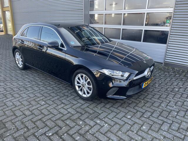 Mercedes-Benz A-KLASSE 200 Premium Plus