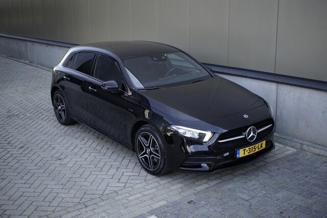 Mercedes-Benz A-KLASSE 250 e Bns Sol. AMG