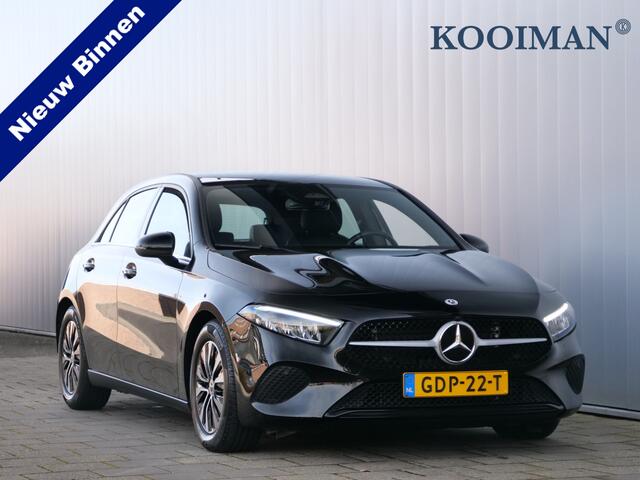 Mercedes-Benz A-KLASSE 180 Star 136pk Edition Automaat Camera / Stoelverwarming / LED / Navigatie