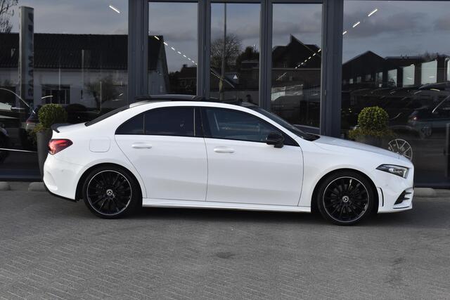 Mercedes-Benz A-KLASSE 250 e AMG Line