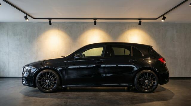 Mercedes-Benz A-KLASSE A 250 Nieuw Model l Pano l Sfeerverlichting l Wide Screen