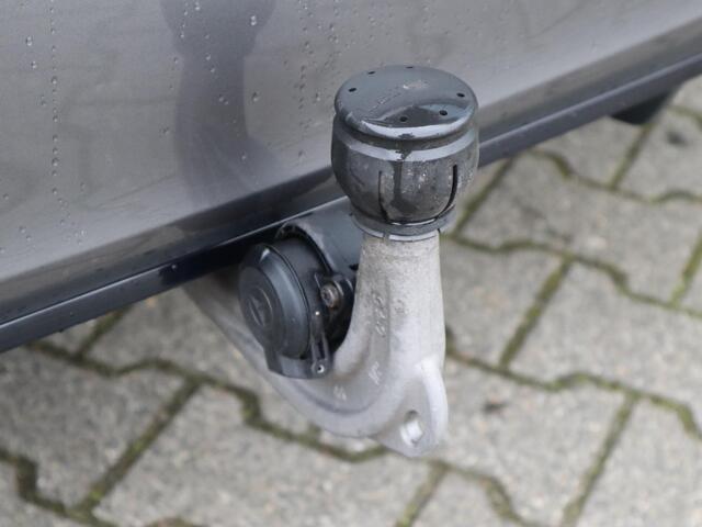 Mercedes-Benz A-KLASSE 250 e Business Solution AMG Limited