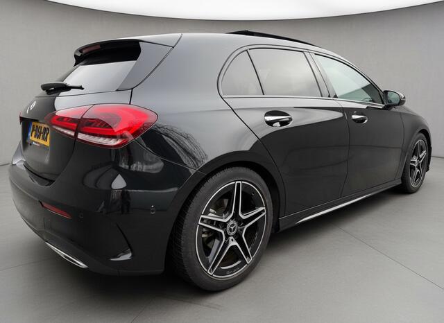Mercedes-Benz A-KLASSE 180 B.S. AMG edition Aut. Pano | Camera | NL auto