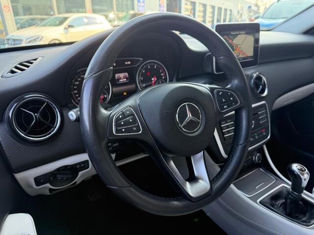 Mercedes-Benz A-KLASSE 180 SPORT EDITION AIRCO LEER NAVI CRUISE.
