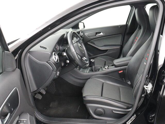 Mercedes-Benz A-KLASSE 160 Ambition | Origineel NL | Half leder | Sportstoelen | Full LED | Navigatie | 18'' | Park Assist | Cruise control | Bluetooth | Airco