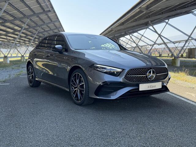 Mercedes-Benz A-KLASSE 250e Business Solution AMG | Night | AMG-line plus | Panoramadak | Head-up display | Memory stoelen | 360 camera | Sfeerverlichting | Multibeam LED |