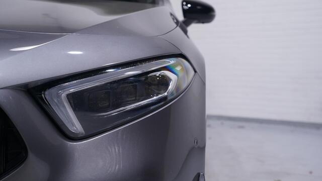 Mercedes-Benz A-KLASSE 250 Premium Plus Panodak Burmester Sound PDC v+a Leder/alcantara Navi