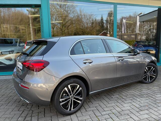 Mercedes-Benz A-KLASSE A 200 SPORT LED, Navi, CarPlay, Adaptive Cruise