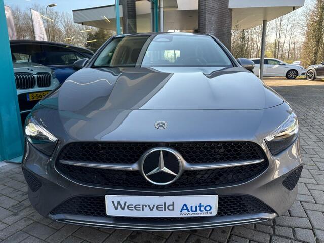 Mercedes-Benz A-KLASSE A 200 SPORT LED, Navi, CarPlay, Adaptive Cruise