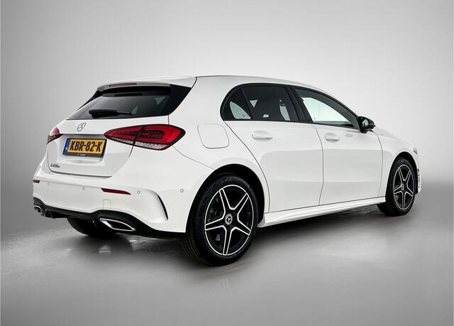 Mercedes-Benz A-KLASSE 250 e AMG Plug-In Hybride | Nightpakket | Sfeerverlichting | Rij-assistentiepakket | Navigatie | Inclusief 24 maanden Mercedes-Benz Certified garantie voor Europa.