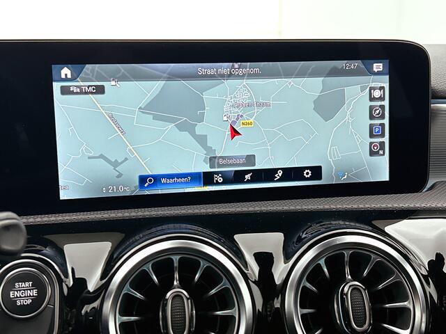 Mercedes-Benz A-KLASSE 250 e AMG Plug-In Hybride | Nightpakket | Sfeerverlichting | Rij-assistentiepakket | Navigatie | Inclusief 24 maanden Mercedes-Benz Certified garantie voor Europa.