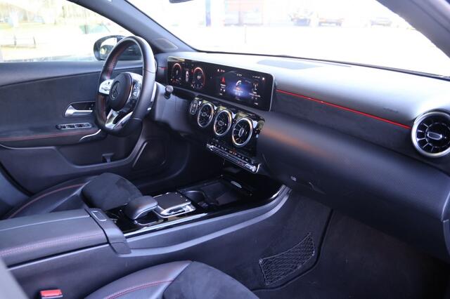 Mercedes-Benz A-KLASSE 180 Business Solution AMG Night Upgrade