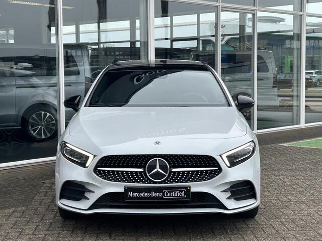 Mercedes-Benz A-KLASSE 250 e AMG | Panoramadak | Sfeerverlichting