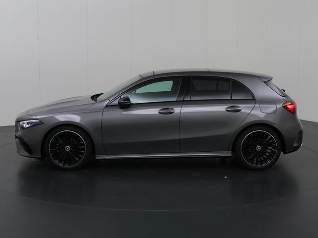 Mercedes-Benz A-KLASSE 180 Star Edition AMG Line | Panorama-schuifdak | Stoelverwarming | Achteruitrijcamera | Sfeerverlichting |