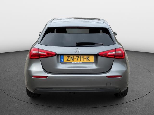 Mercedes-Benz A-KLASSE 160 Business Solution | Carplay | Privacy glass | Sport interieu