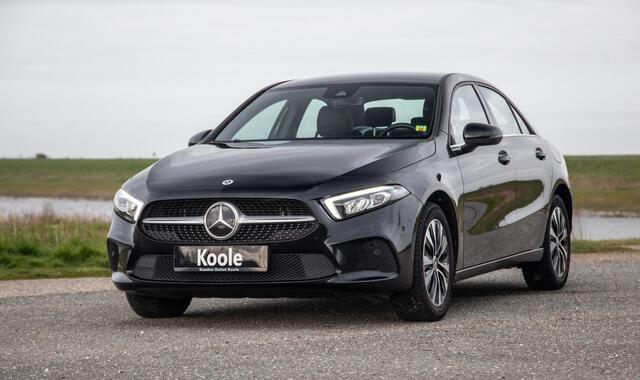 Mercedes-Benz A-KLASSE 250 e Business Line AUTOMAAT / LEDER / CRUISE CONTROLE / CAMERA / CARPLAY