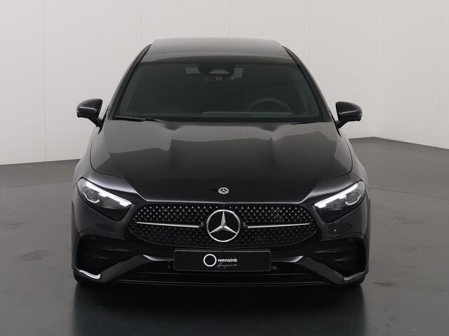 Mercedes-Benz A-KLASSE 180 Business Solution AMG 180 Business Solution AMG | Panoramaschuifdak| Premium plus | Nightpakket | Head-up display | 360° camera | 19"Multispaaks AMG velgen |