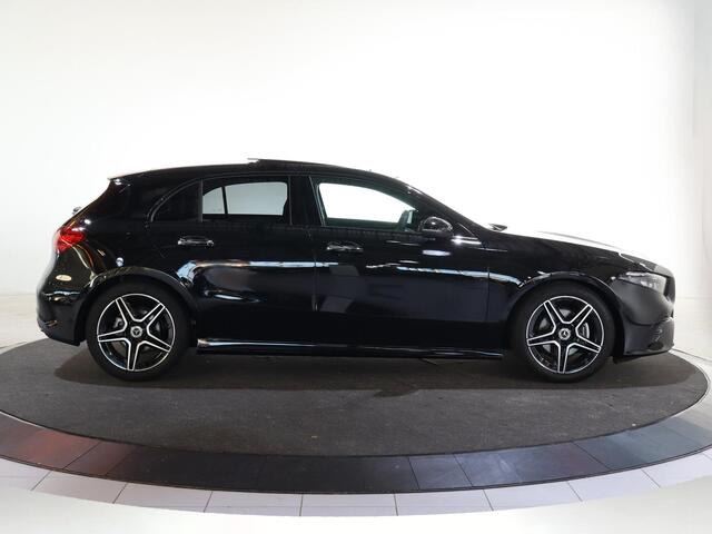 Mercedes-Benz A-KLASSE 180 Business Solution AMG | Panoramaschuifdak | Stoelverwarming | Achteruitrijcamera | MULTIBEAM LED |