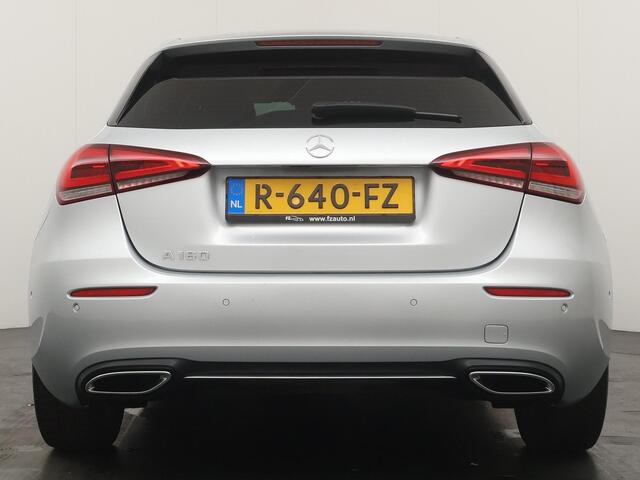 Mercedes-Benz A-KLASSE 180 Business Solution AMG - Navigatie - Camera - Stoelverwarming - LED koplampen