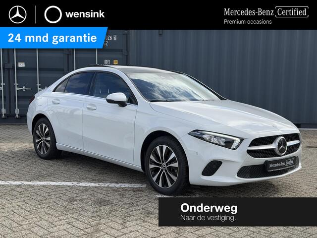 Mercedes-Benz A-KLASSE 250 e Business Line | Rijdt tot 70km volledig elektrisch | Panoramadak | Rijassistentiepakket Plus | Stoelverwarming | Distronic | Achteruitrijcamera |
