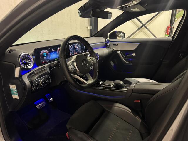 Mercedes-Benz A-KLASSE 250 e AMG | panorama | navi | sfeer verlichting |