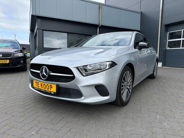 Mercedes-Benz A-KLASSE A 180 Business Solution Navi. Trekhaak 136 PK
