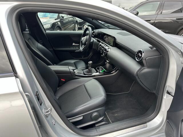 Mercedes-Benz A-KLASSE A 180 Business Solution Navi. Trekhaak 136 PK
