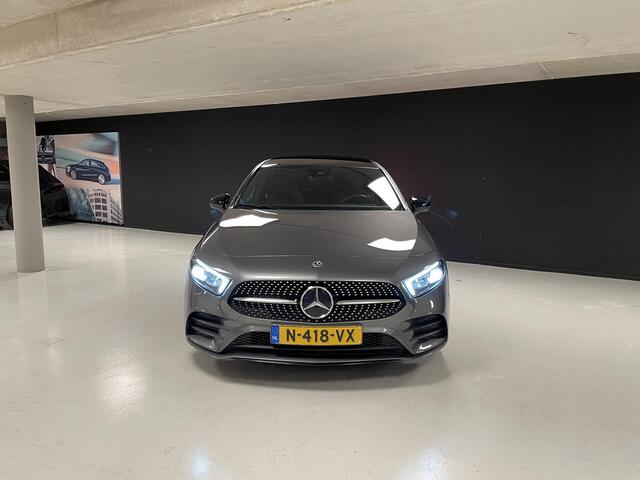 Mercedes-Benz A-KLASSE 180 AMG | Pano | Sfeerverlichting | Stoelverwarming