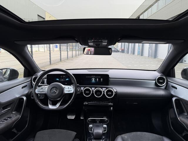 Mercedes-Benz A-KLASSE 200 AMG PANO | XENON | CLIMA | CRUISE | LANE | Carplay | VOL