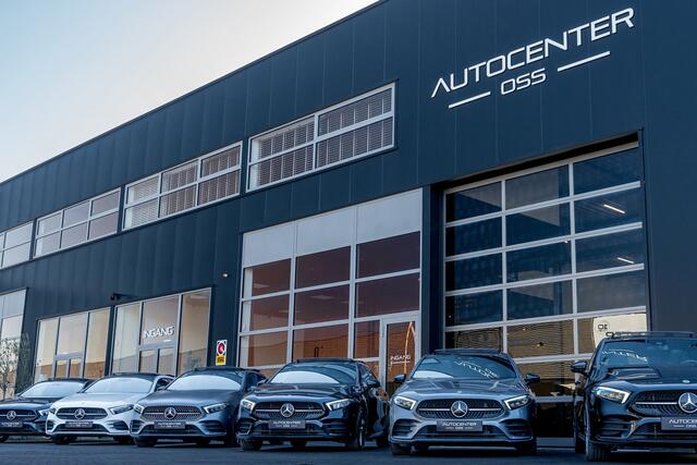 Mercedes-Benz A-KLASSE AMG 35 4MATIC | PANO | BURMESTER | CAMERA | MULTIBEAM LED | SFEERVERLICHTING |