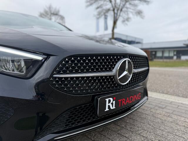 Mercedes-Benz A-KLASSE 180 Luxury Line Navi