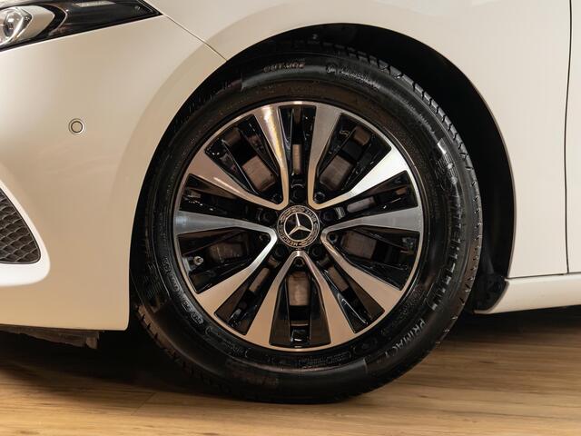 Mercedes-Benz A-KLASSE Limousine 180 Business Solution