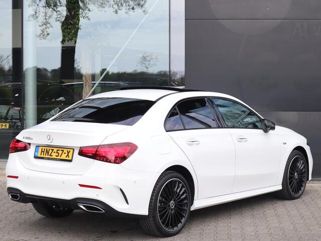 Mercedes-Benz A-KLASSE 250 e AMG Line