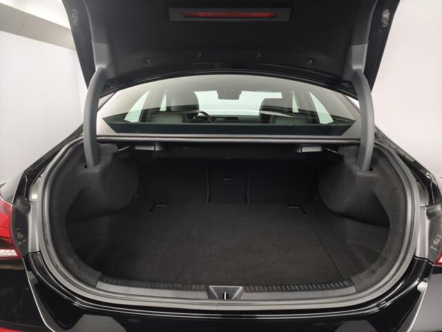 Mercedes-Benz A-KLASSE 180 Business Solution Luxury | elektrisch glazen panorama-dak | electronic climate controle |