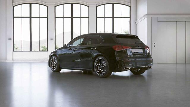 Mercedes-Benz A-KLASSE 250 e Business Solution AMG Limited | Night | Panoramadak | Memory | Multibeam | Keyless |