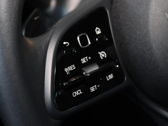 Mercedes-Benz A-KLASSE 180 Business Solution | Widescreen | Stoelverwarming | Achteruitrijcamera |