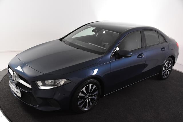 Mercedes-Benz A-KLASSE 180 d Business Solution *1ste Eigenaar*Navigatie*Stoelverwarming*Camera*