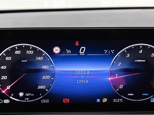 Mercedes-Benz A-KLASSE 180 Progressive | Dode Hoek Ass | Parkeerpakket met Camera | LED Verlichting | Stoelverwarming | Inclusief 24 maanden Mercedes-Benz Certified garantie voor Europa.