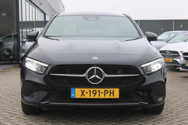 Mercedes-Benz A-KLASSE 250e AUT8 Luxury Line PANORAMADAK BURMESTER SFEER 360-CAMERA TREKHAAK