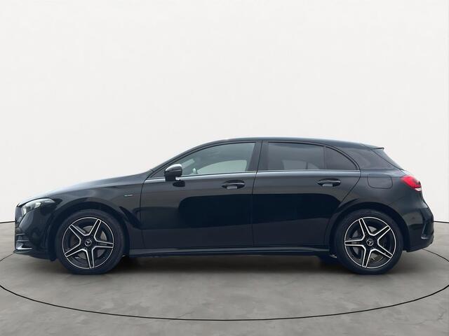 Mercedes-Benz A-KLASSE 250E 218PK AMG Night Sfeer Camera Apple-Carplay