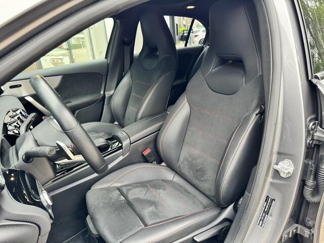 Mercedes-Benz A-KLASSE 180 Business Solution AMG*Panoramadak*LED*Navigatie*