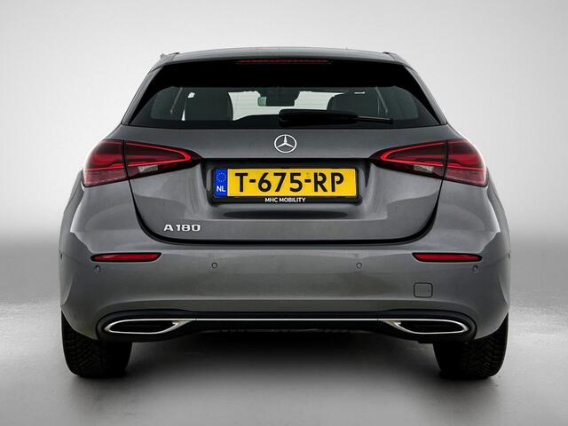 Mercedes-Benz A-KLASSE 180 Luxury Line | Winter pack | Leder |