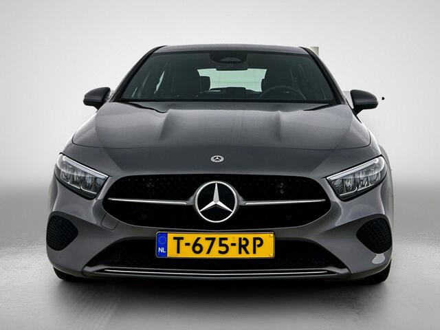 Mercedes-Benz A-KLASSE 180 Luxury Line | Winter pack | Leder |