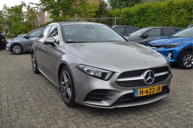Mercedes-Benz A-KLASSE 200 Business Solution AMG NL-Auto / Clima / Sportstoelen