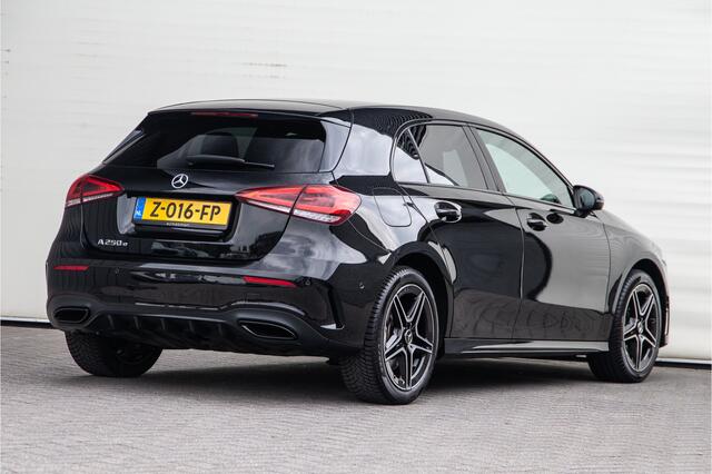 Mercedes-Benz A-KLASSE 250 e AMG Night Edition, Sfeerverlichting, Camera, PDC 2021