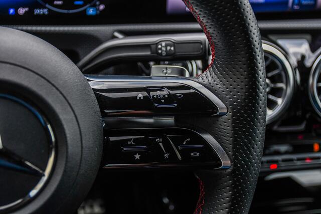 Mercedes-Benz A-KLASSE 200 AMG Line