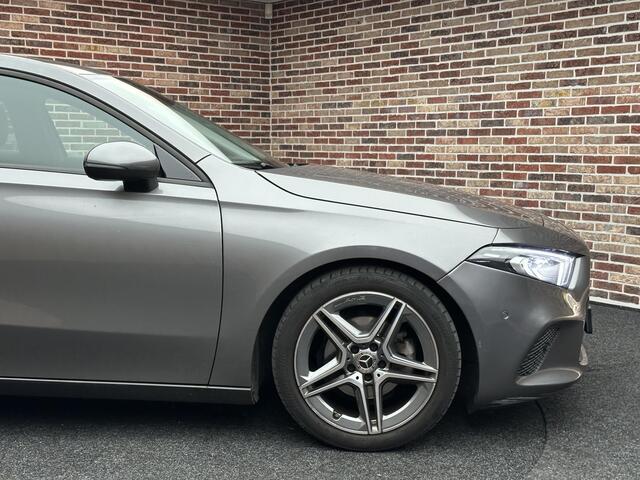 Mercedes-Benz A-KLASSE 180 Business Solution | LED| Widescreen|