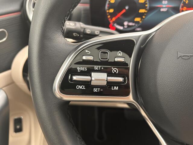 Mercedes-Benz A-KLASSE 250 e | Beige leder | Panoramadak | Apple CarPlay | Sfeerverlichting
