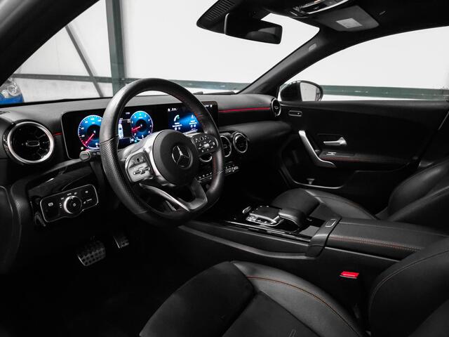 Mercedes-Benz A-KLASSE 180 Business Solution AMG | Widescreen | Camera | NET! |